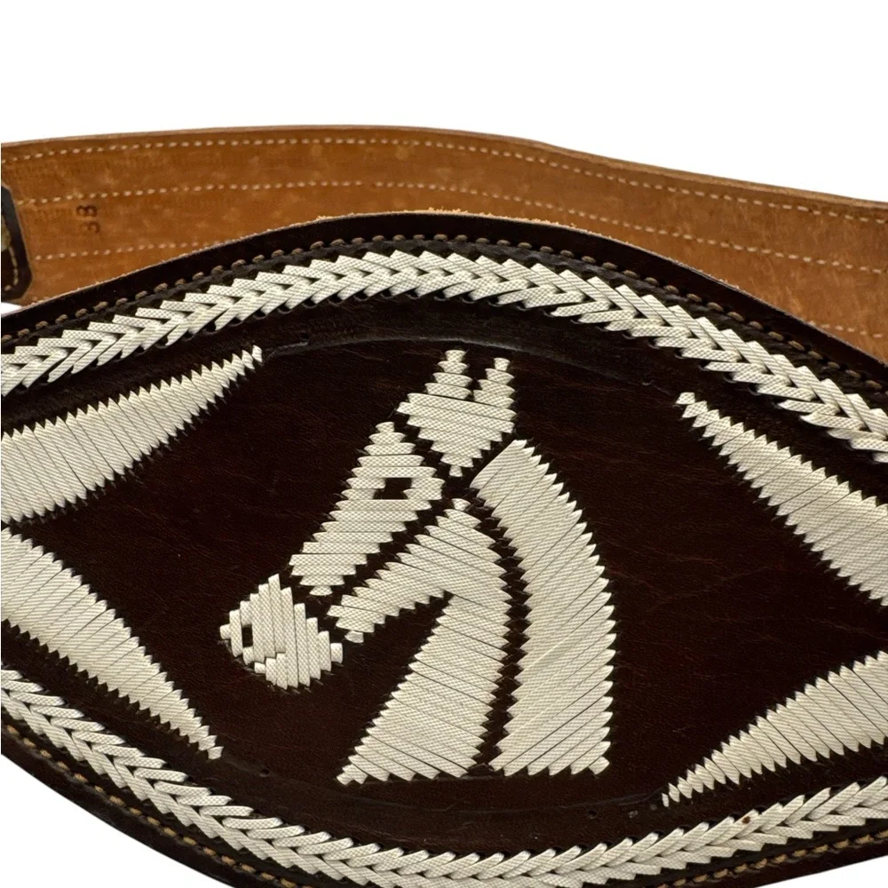 Horse inspired leather size‎ 38 leather belt white brown design detailing